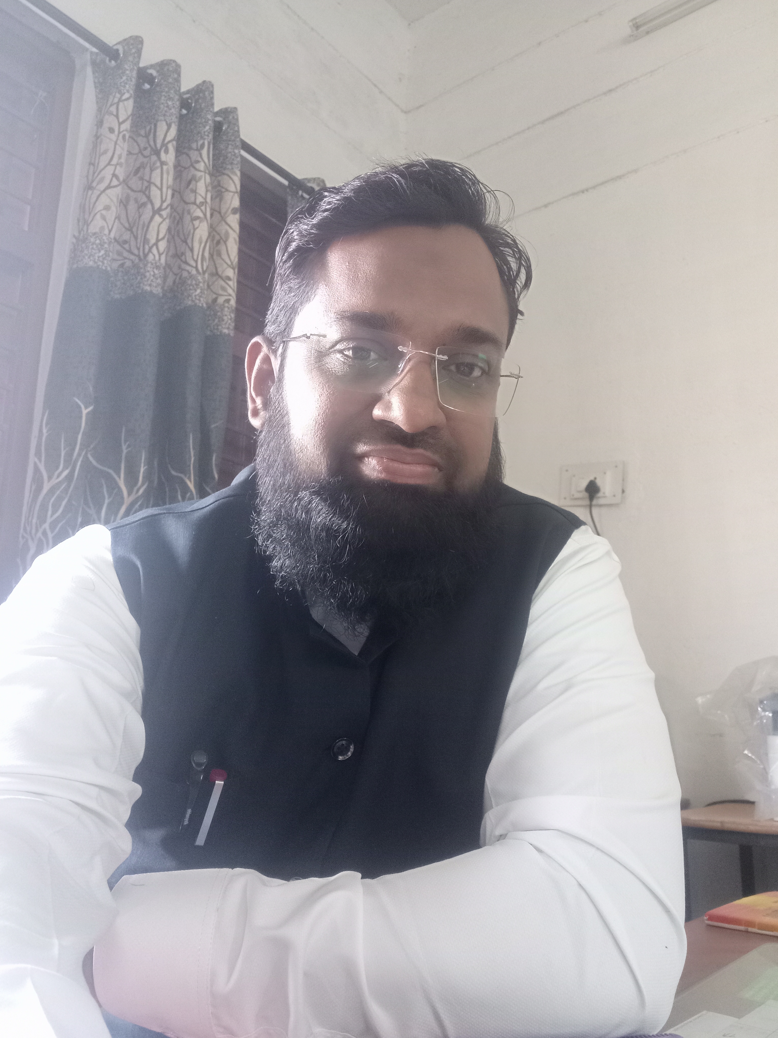 डॉ. शैख़ तस्लीम अहमद